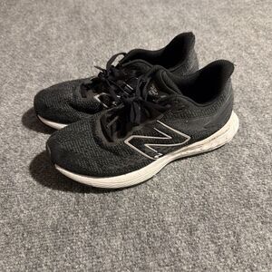 New Balance Fresh Foam 880 Shoes Womens 5.5 Black Mesh Running Sneakers